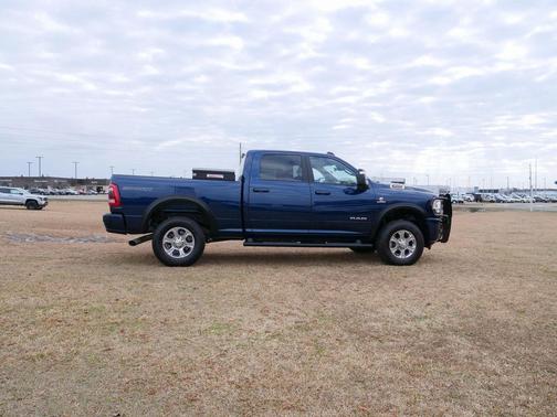 2024 RAM 3500 Big Horn Crew Cab 4x4 6'4' Box
