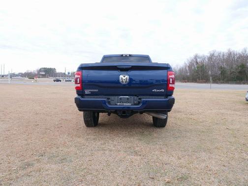 2024 RAM 3500 Big Horn Crew Cab 4x4 6'4' Box