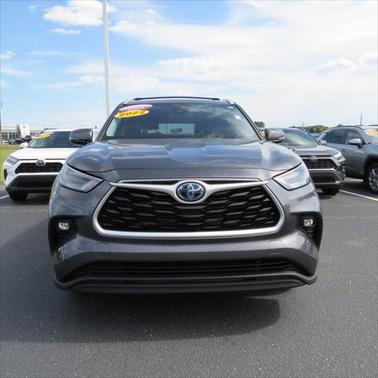 2022 Toyota Highlander Hybrid XLE