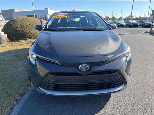 2025 Toyota Corolla Hybrid XLE