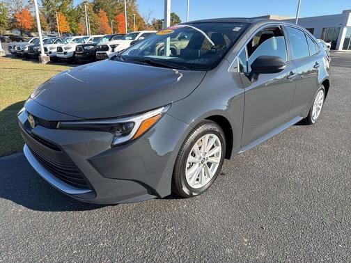 2025 Toyota Corolla Hybrid XLE