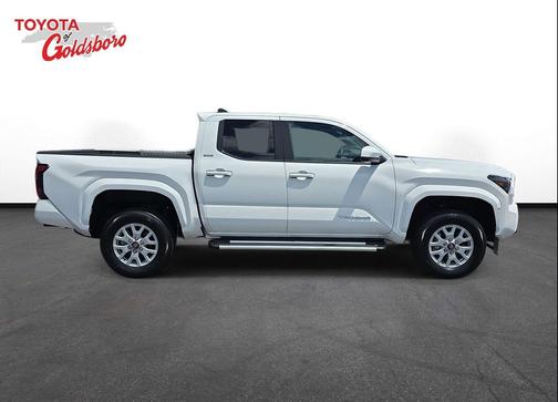 Ice 2024 Toyota Tacoma SR5
