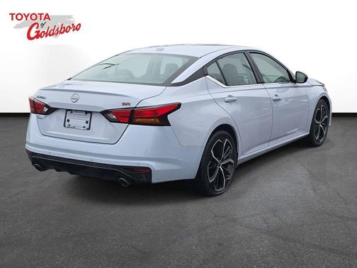 2024 Nissan Altima SR FWD