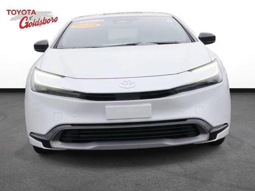 2025 Toyota Prius XLE