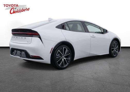 2025 Toyota Prius XLE