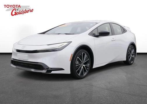 2025 Toyota Prius XLE