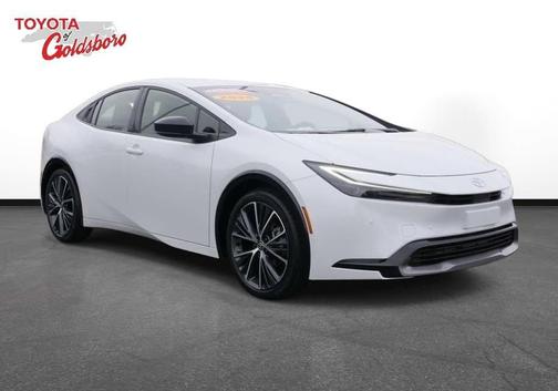 2025 Toyota Prius XLE