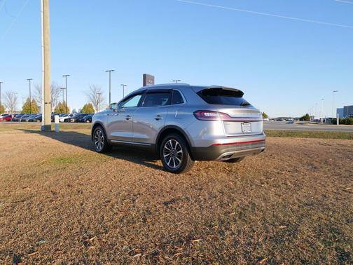 2021 Lincoln Nautilus Standard