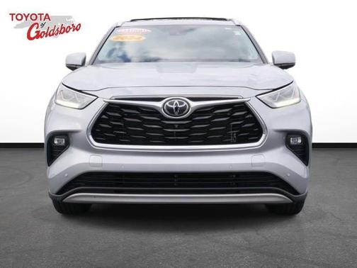 2024 Toyota Highlander Platinum