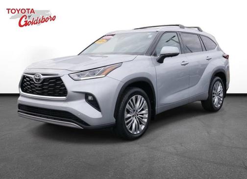 2024 Toyota Highlander Platinum