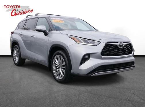 2024 Toyota Highlander Platinum