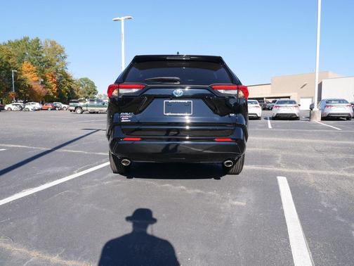 2024 Toyota RAV4 Prime SE