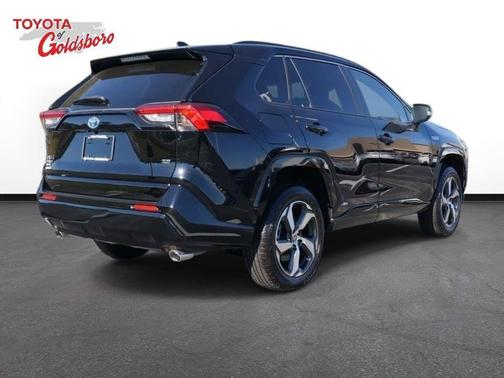 2024 Toyota RAV4 Prime SE