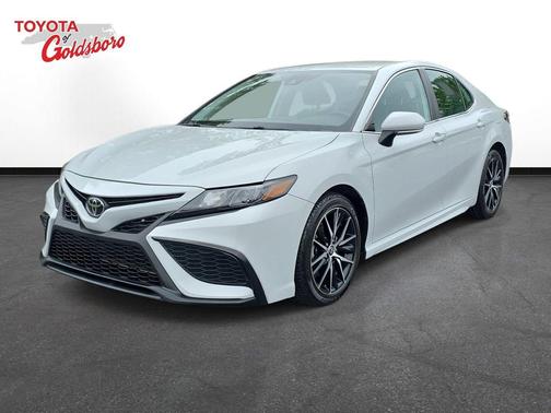 Ice 2023 Toyota Camry SE