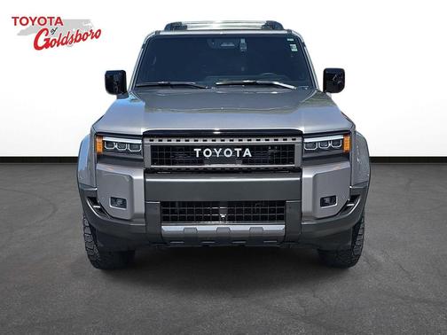 Meteor 2025 Toyota Land Cruiser Base