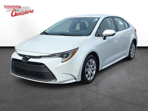 Pearl 2025 Toyota Corolla LE