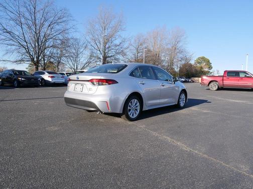 2025 Toyota Corolla Hybrid XLE