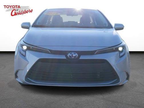 2025 Toyota Corolla Hybrid XLE