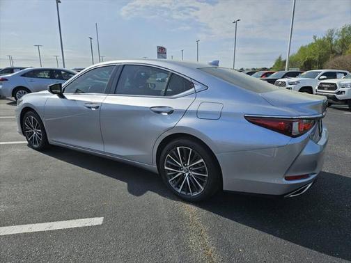 2022 Lexus ES 350 Base