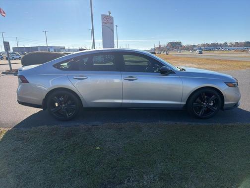 2025 Honda Accord Hybrid Base