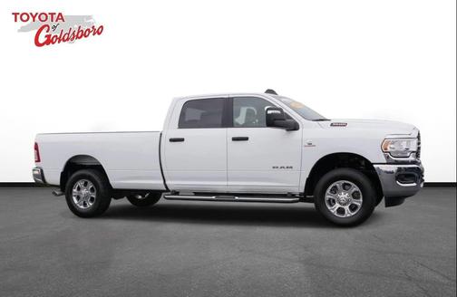 2024 RAM 3500 Big Horn Crew Cab 4x4 8' Box