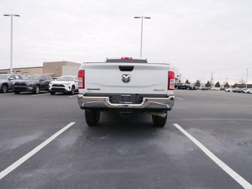 2024 RAM 3500 Big Horn Crew Cab 4x4 8' Box