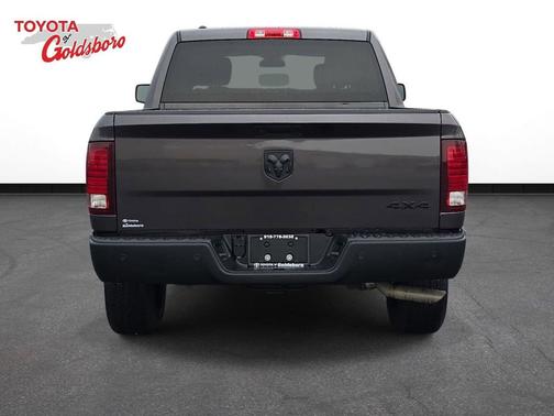 2024 RAM 1500 Classic Warlock Crew Cab 4x4 5'7' Box