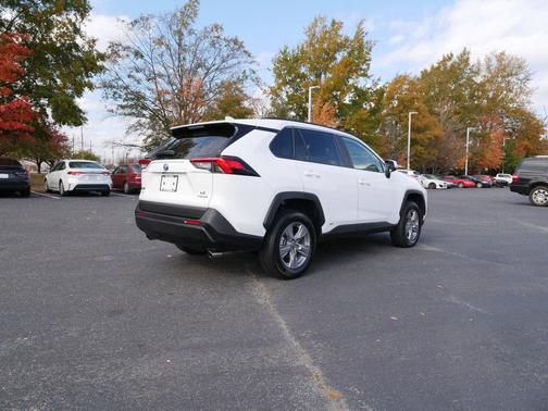 2023 Toyota RAV4 Hybrid LE