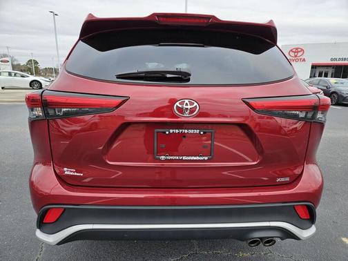 2022 Toyota Highlander XSE