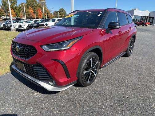 2022 Toyota Highlander XSE