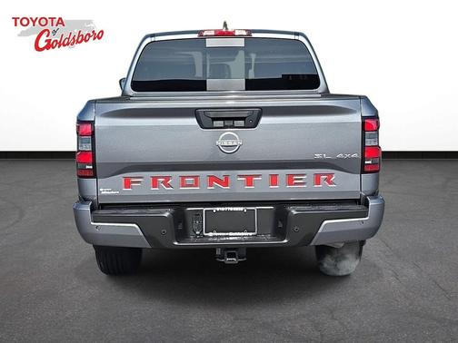 Gun Metallic 2025 Nissan Frontier SL