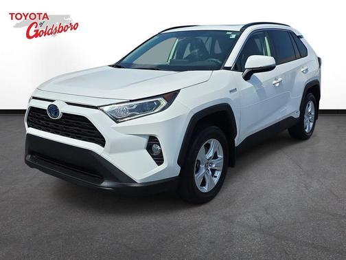 Super White 2021 Toyota RAV4 Hybrid XLE