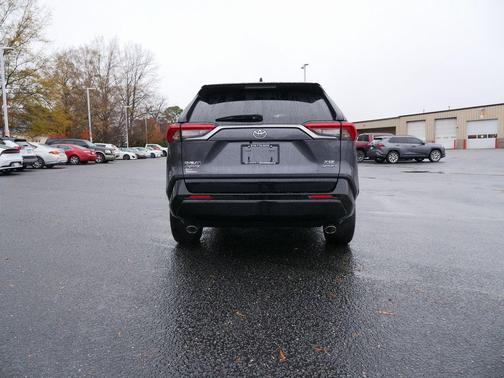 2025 Toyota RAV4 Hybrid SE