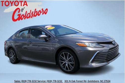 2023 Toyota Camry Hybrid XLE
