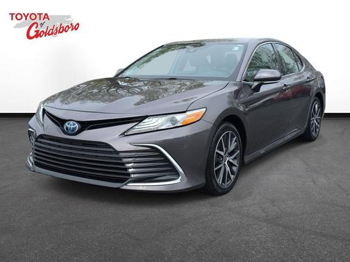2024 Toyota Camry Hybrid XLE
