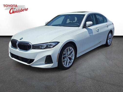 Alpine White 2025 BMW 330 330i