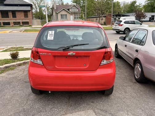 Victory Red 2005 Chevrolet Aveo 5 LS