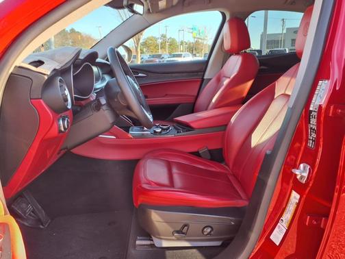 2019 Alfa Romeo Stelvio Base