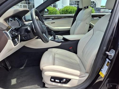 2018 BMW 540 i