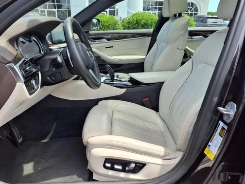 2018 BMW 540 i