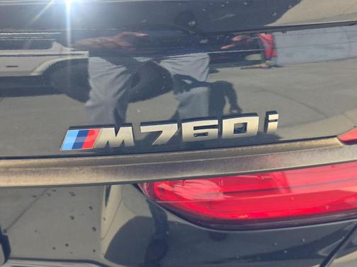 2019 BMW M760 i xDrive