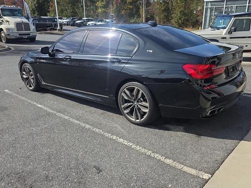 2019 BMW M760 i xDrive