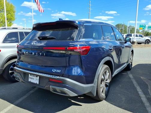 2022 INFINITI QX60 Luxe