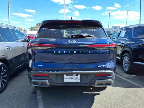2022 INFINITI QX60 Luxe