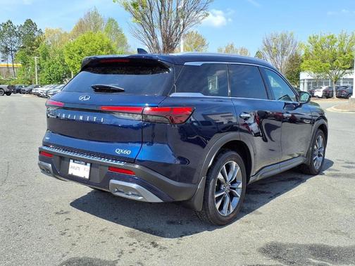 2022 INFINITI QX60 Luxe