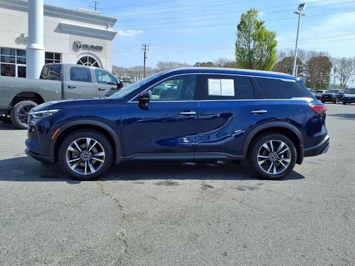 2022 INFINITI QX60 Luxe