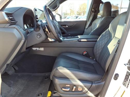 2022 Lexus LX 600 Ultra Luxury