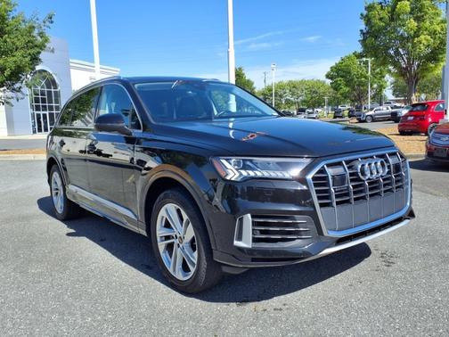 2024 Audi Q7 55 Premium Plus