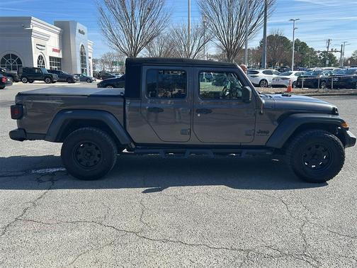 2020 Jeep Gladiator Sport