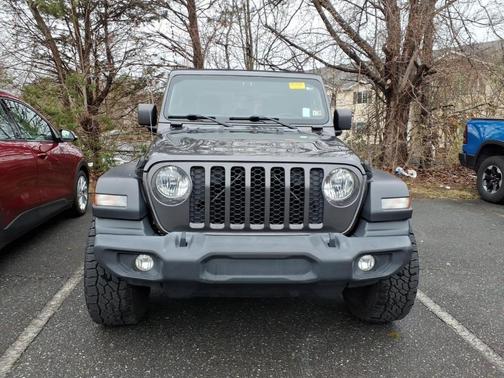 2020 Jeep Gladiator Sport